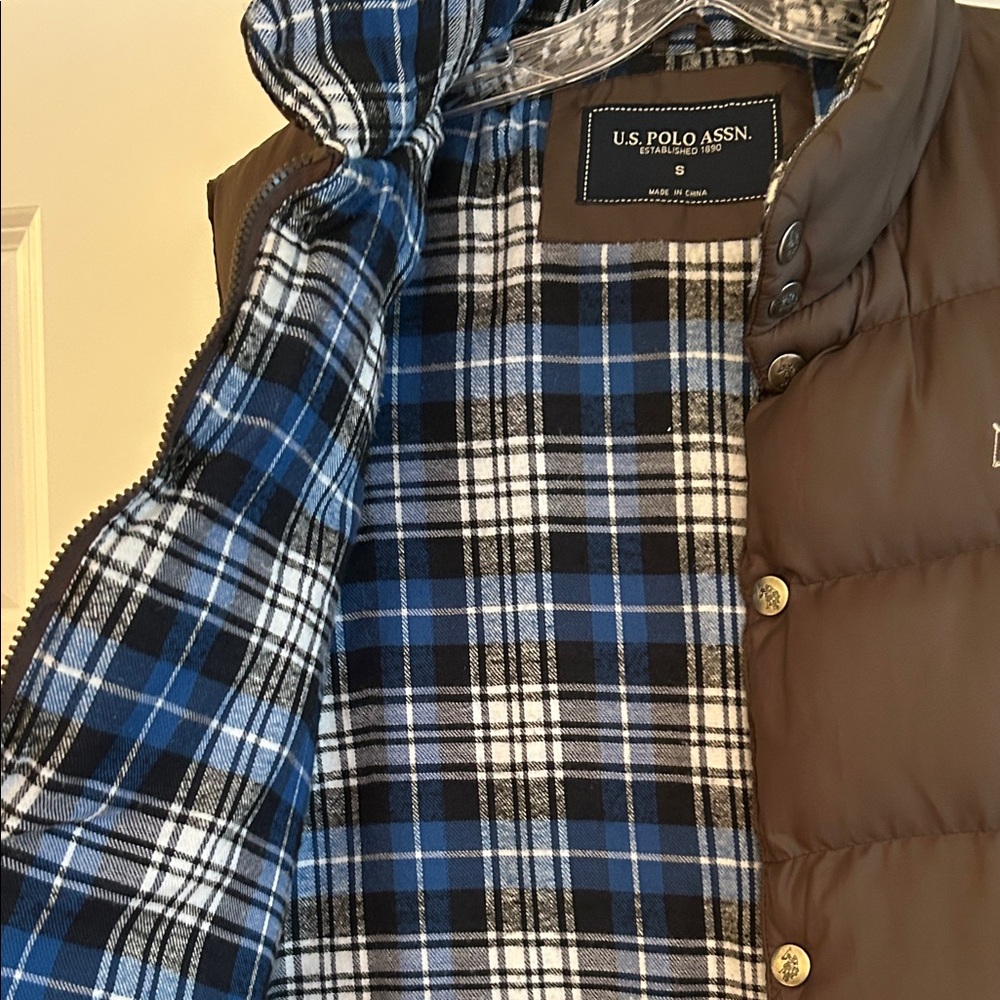 U.S. Polo Assn. Men's Dark Brown Quilted Vest Small - Picture 3 of 5